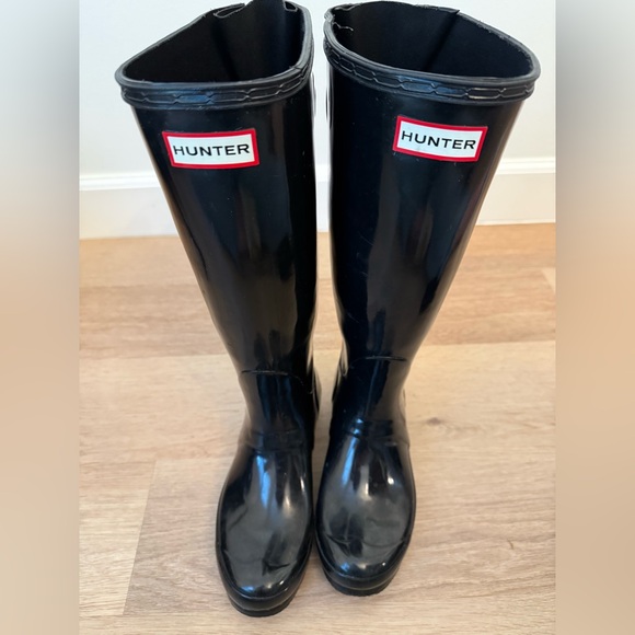 Hunter Boots - Tall Black Adjustable Gloss - Size 7 - Picture 3 of 9